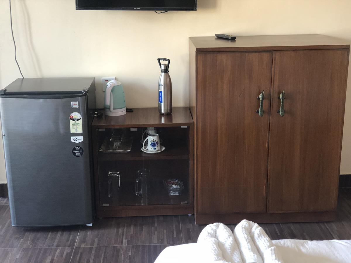 Hotel Guru Pokhara Bagian luar foto