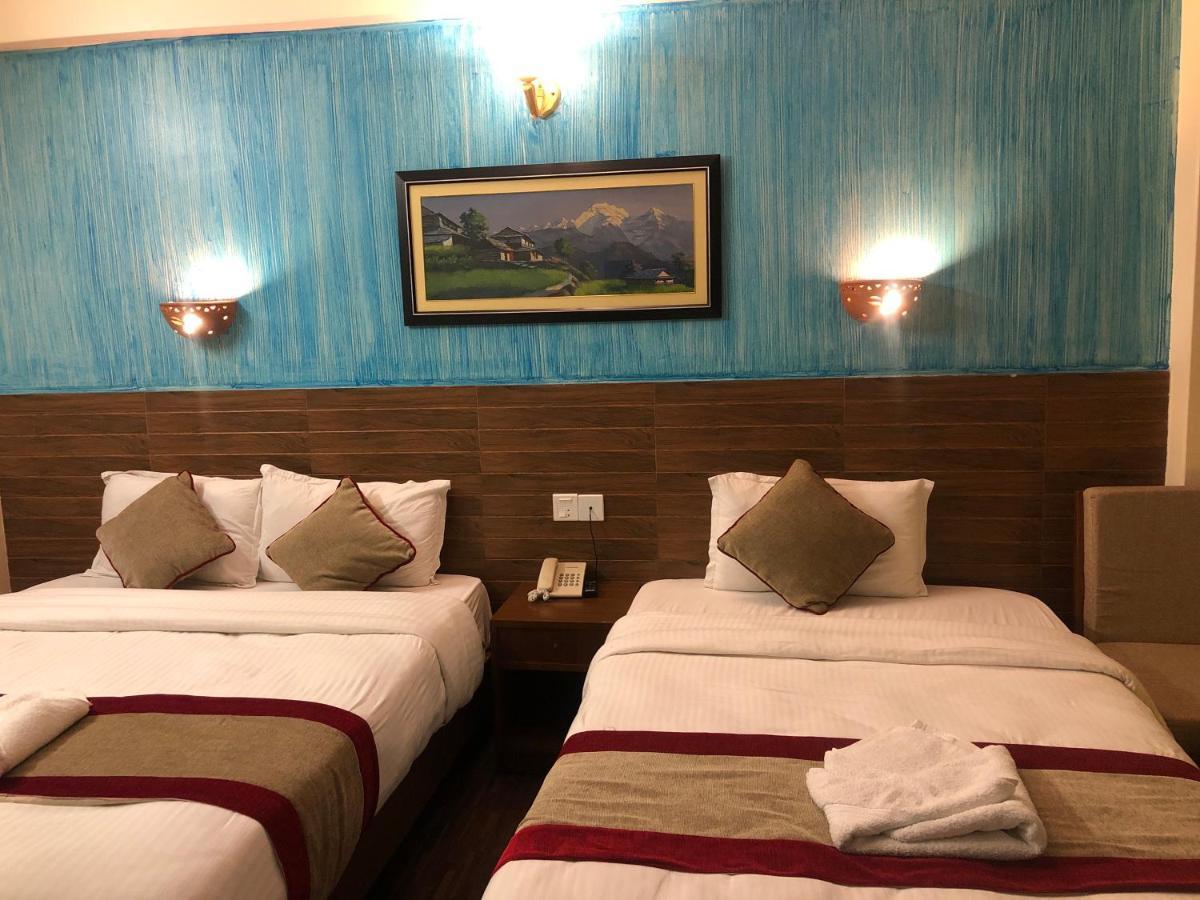 Hotel Guru Pokhara Bagian luar foto